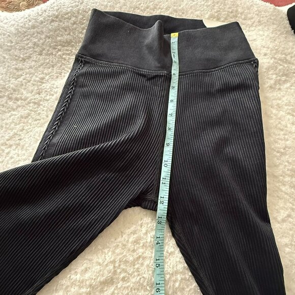 Offline By Aerie High-Waisted Ribbed Leggings L/G Black - Picture 8 of 9